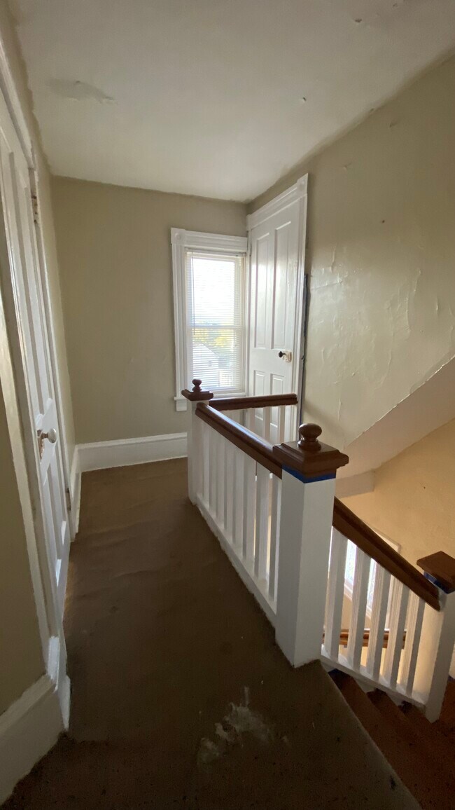 Building Photo - 401 1st Ave