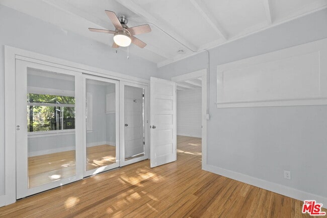 Building Photo - 2429 Beverley Ave