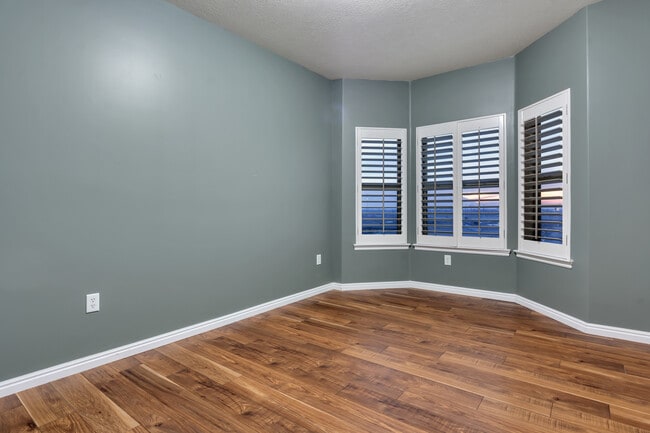 Bedroom - 5 S 500 W