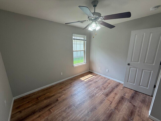 Building Photo - 1432 Bodie Dr