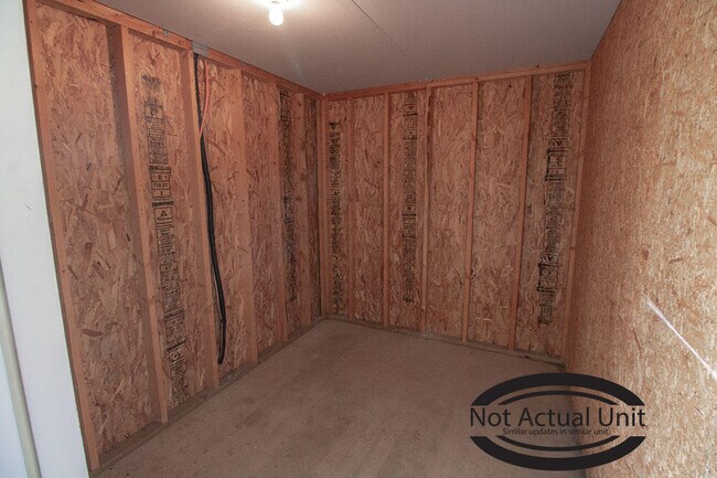 Building Photo - 1615 Citadel Dr