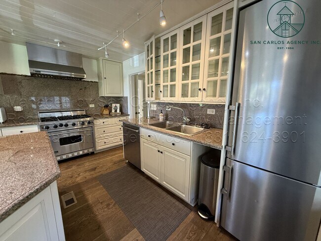 Building Photo - Adorable Three Bedroom Downtown Carmel-by-...