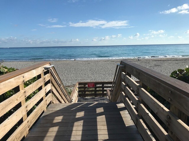 Building Photo - 1420 Ocean Way