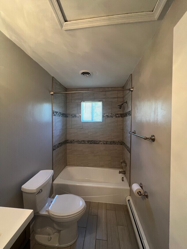 Building Photo - 5421 Sargent Rd