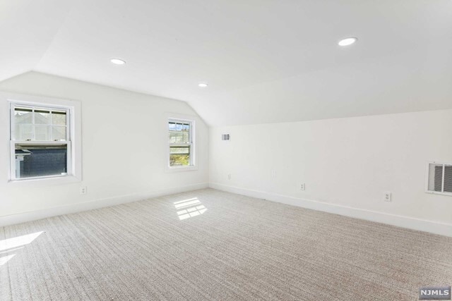 Building Photo - 648 E Broad St