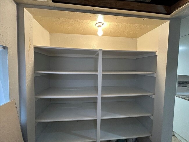 Building Photo - 4535G N O'Connor Rd