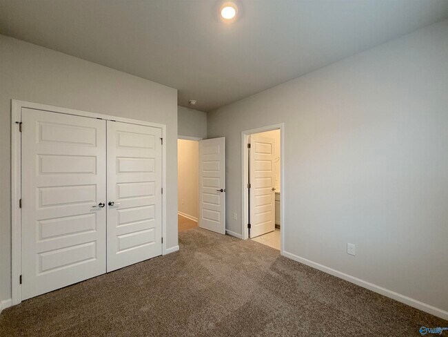 Building Photo - 203 Stockyard Cir