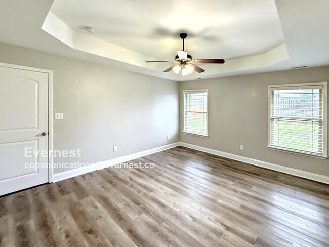 Building Photo - 24752 Rolling Vista Dr