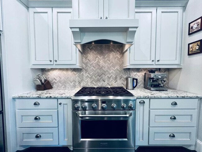 Building Photo - 8608 Costmary Ln