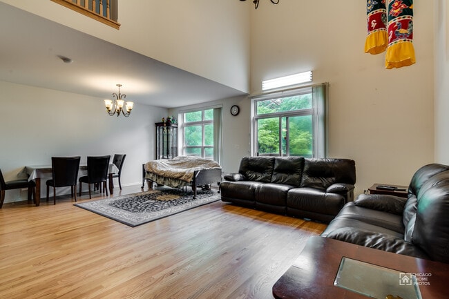 Building Photo - 346 Lucille Ln