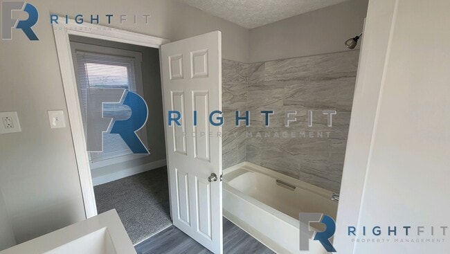 Building Photo - Stop! Look no further. Make this rental property, yours!