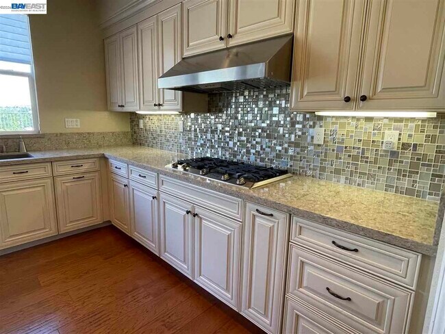 Building Photo - 9332 Mediar Dr