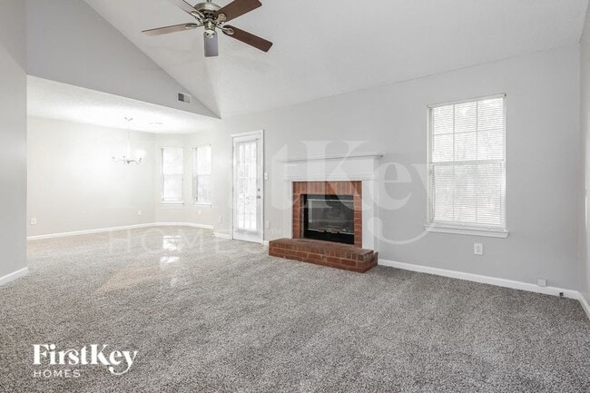 Building Photo - 1591 Elizabeth Ln