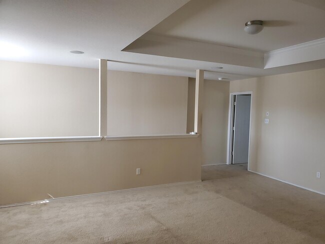 Building Photo - 109 S Creek Bend Dr