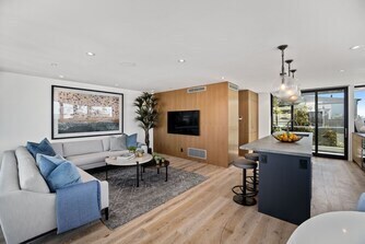 Building Photo - 124 15th Pl