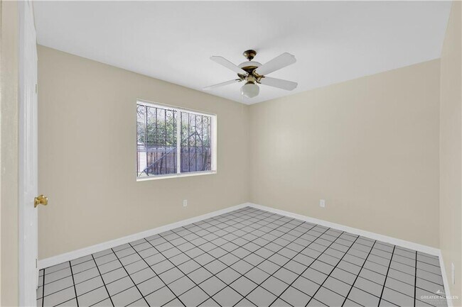 Building Photo - 25 N 1st St