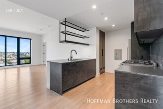 Building Photo - 10700 Tabor St