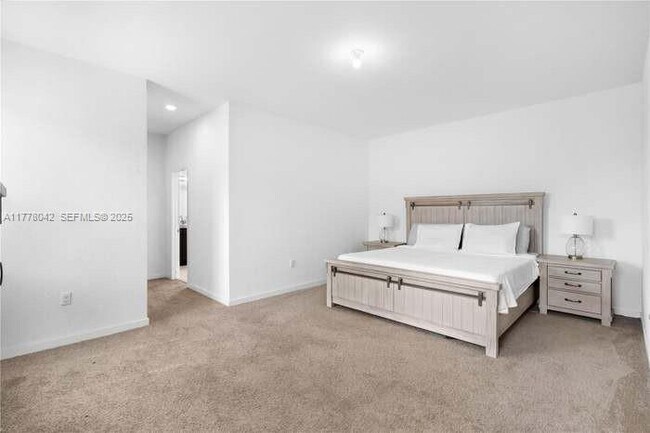 Building Photo - 11732 SW 243rd St