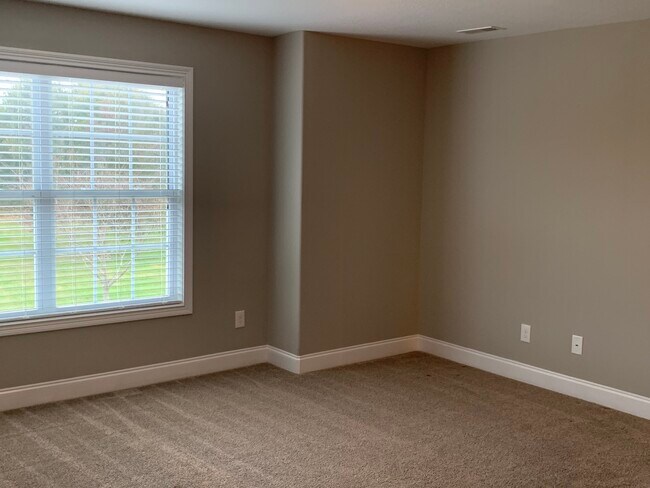 Building Photo - 3414 Pond Run Way
