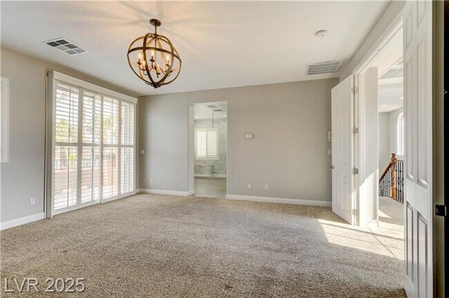 Building Photo - Stunning Home in Gated Community ~ Paseos ...