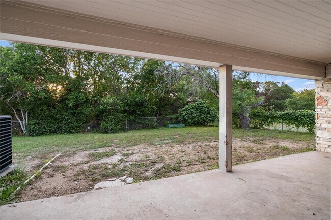 Building Photo - 11000 Ranch to Market Rd 1826
