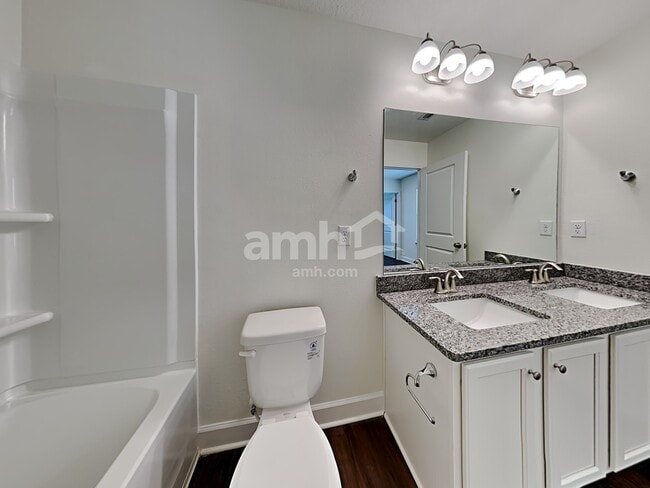 Building Photo - 1067 Tan Tara Trl