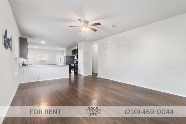 Building Photo - 13550 Lily Ln