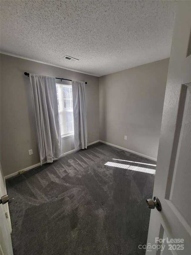 Building Photo - 5720 Ebley Ln