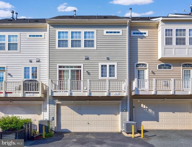 Building Photo - 743 Collington Ct