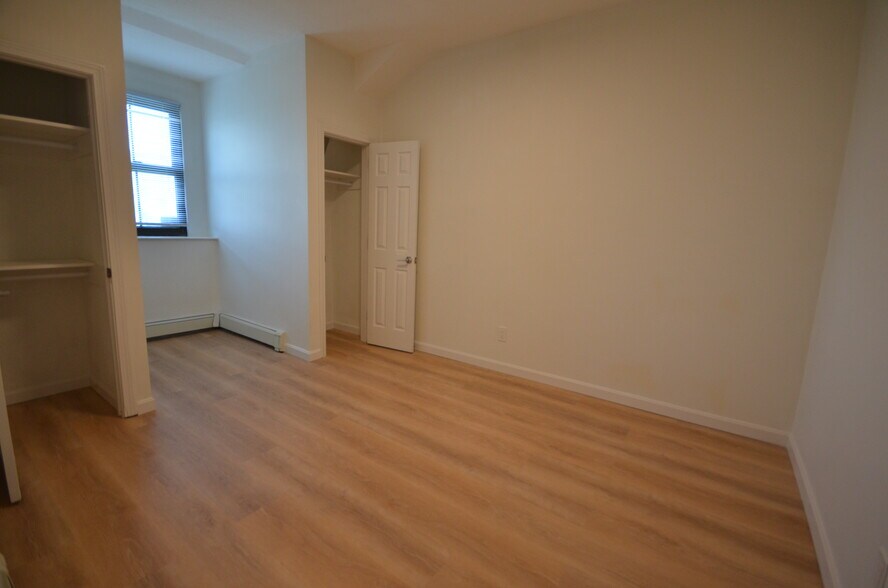 Building Photo - 518 Massachusetts Ave