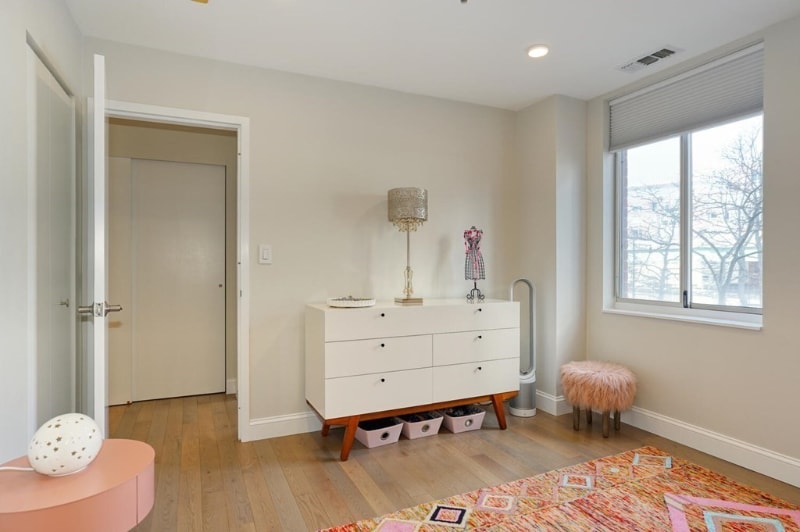 Building Photo - 4 Canal Park