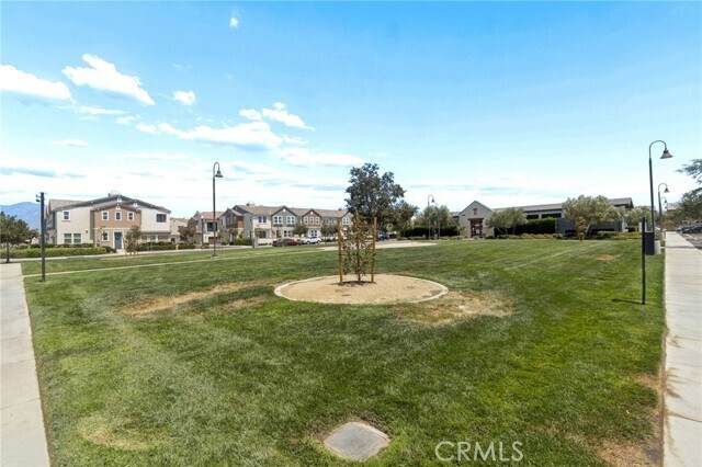 Building Photo - 2811 E Kendall Ln