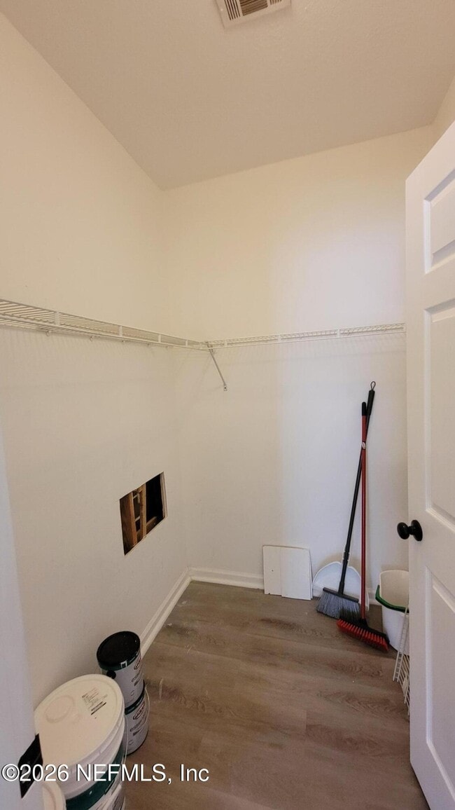 Building Photo - 6984 Ortega Woods Dr