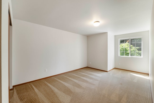 Building Photo - 11727 9th Ave Ct E