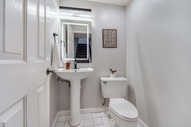 Building Photo - 4235 Sheldon Cir