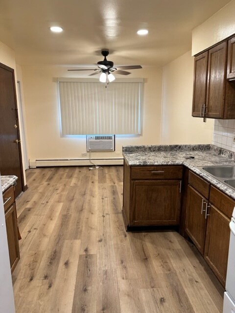 Kitchen - 17731 Commercial Ave