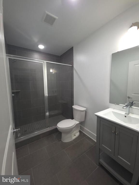 Building Photo - 3925 Haverford Ave