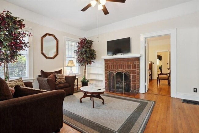 Building Photo - 203 Winter Ave