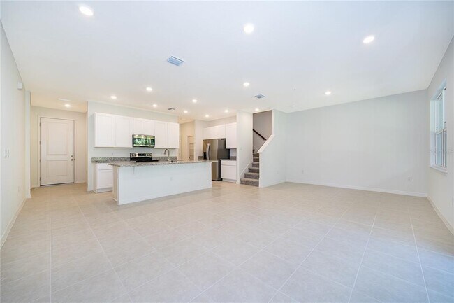 Building Photo - 5285 Luisa Ct