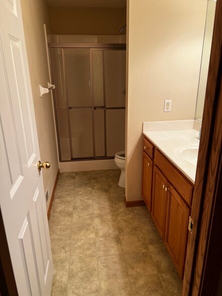 Downstairs bathroom - 4711 Adair Ave N