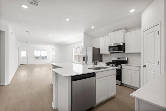 Building Photo - 17701 Sage Thrasher Dr