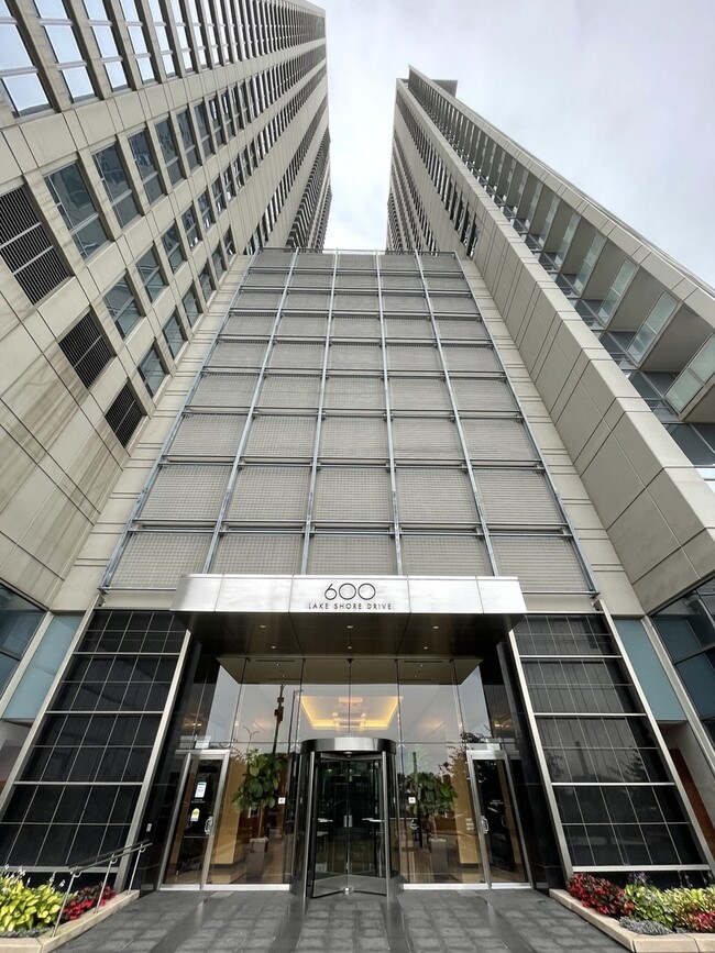 Primary Photo - 600 N Lake Shore Dr