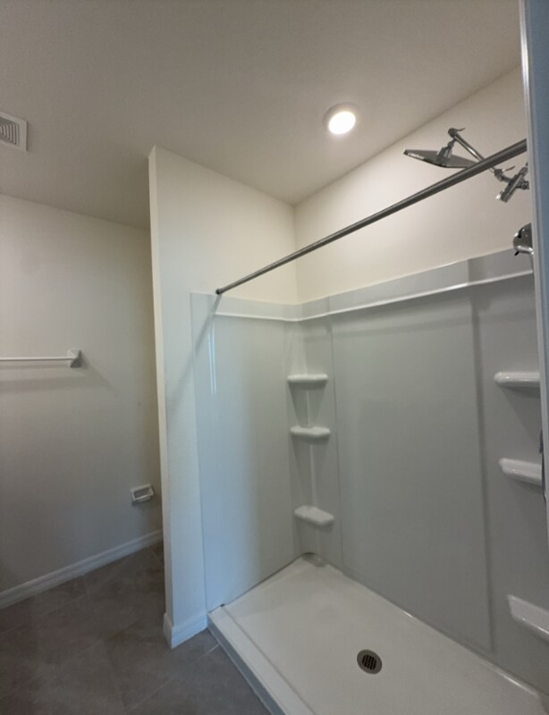 Building Photo - 5699 Chorleywood Ln