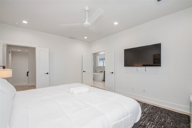 Building Photo - 4109 Hare St