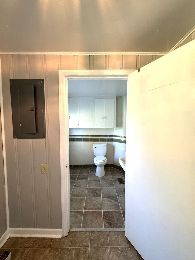 Building Photo - Cutie Brick Ranch