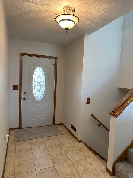 Building Photo - 3438 Chalet View Ln NW
