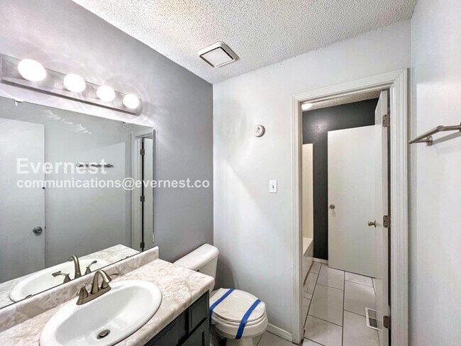 Building Photo - 1709 Gamble Rd