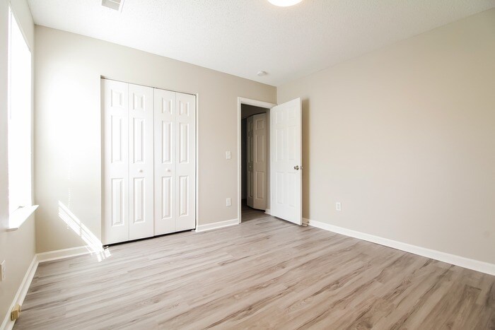 Building Photo - 2 Cattle Ct