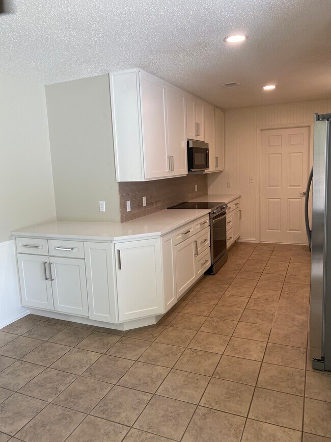 Building Photo - 1725 Pecan Park Dr
