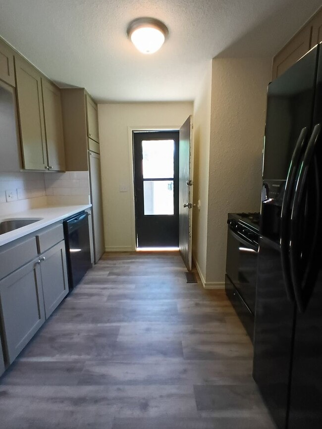 Building Photo - Midwest City Schools!